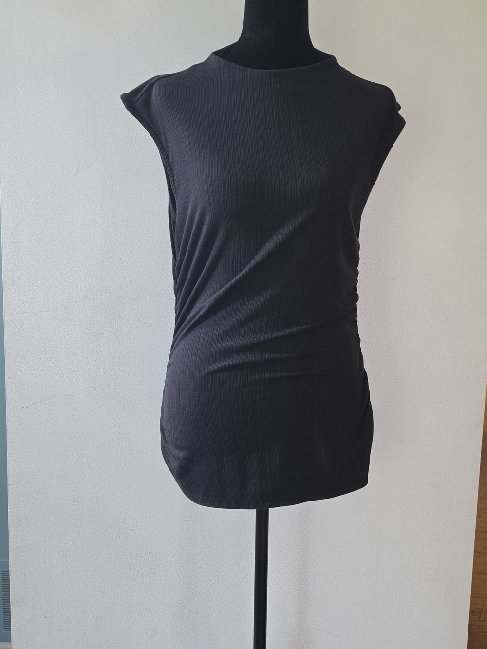Rachel Zoe Black Ribbed Cap-Sleeve Tank
